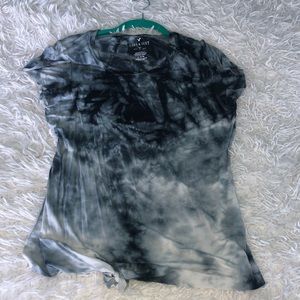 American Eagle T shirt